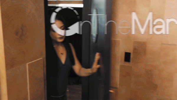 How to Use the Bathroom in a Jumpsuit Without Taking It Off